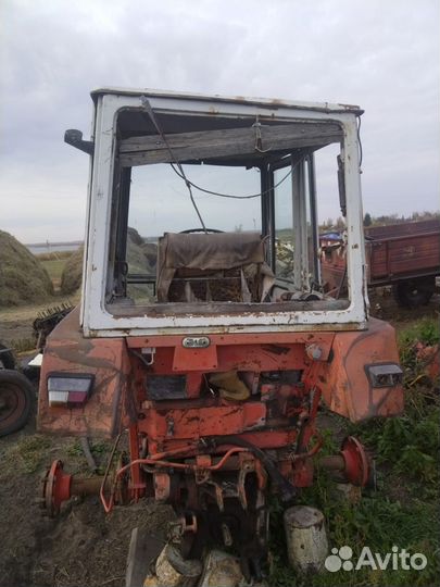 Кабина на трактор юмз