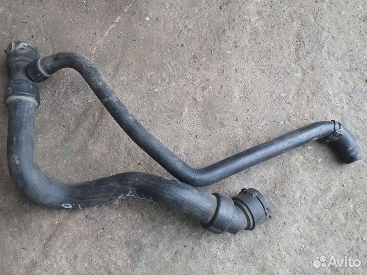 Нижний патрубок радиатора фольксваген пассат б5