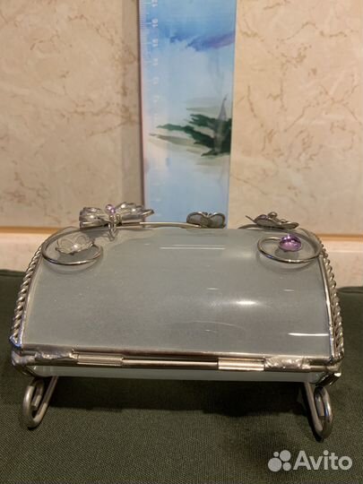 Стеклянная шкатулка