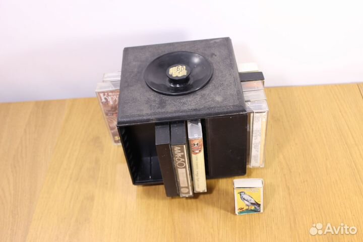 Кассетница СССР юбилейная + 10 штук кассет