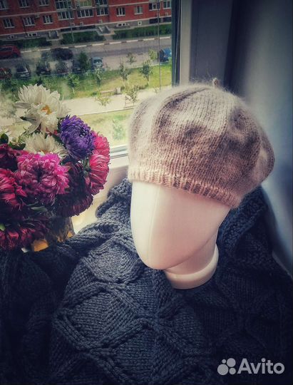 Берет вязаный