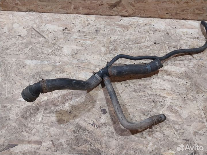 Шланг охлаждения Volkswagen Golf 4 патрубок радиат