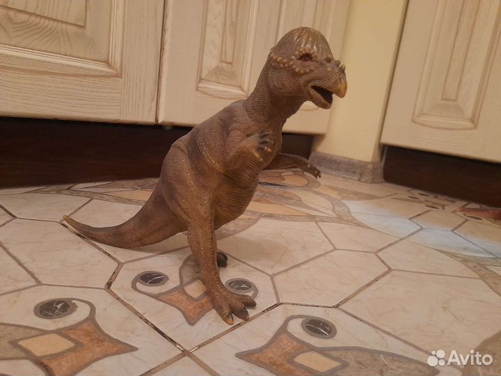 Динозавры игрушки