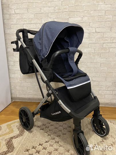 Коляска прогулочная