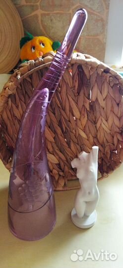 Бокал рог из цветного стекла