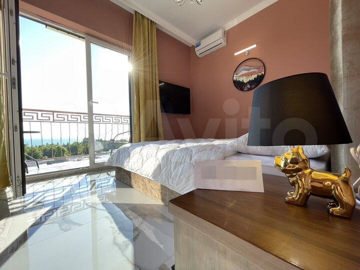 3-к. квартира, 101 м², 7/17 эт.