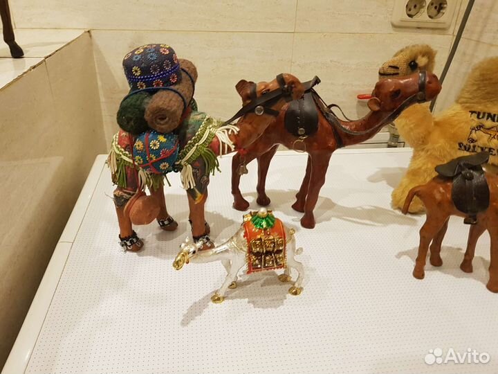 Статуэтка верблюд и лошадь