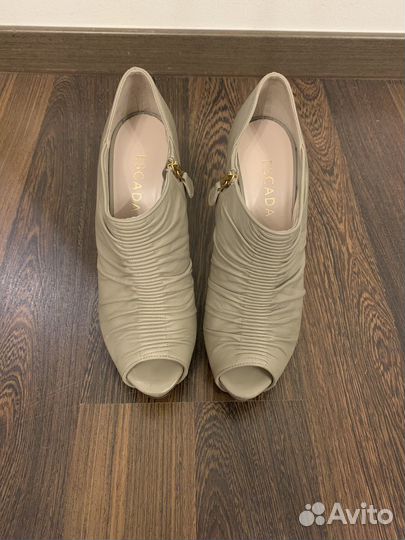 Ботильоны Escada