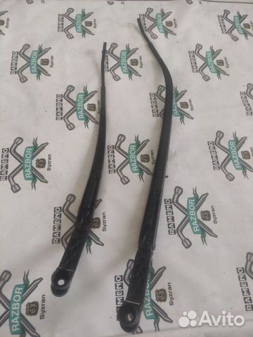 Щеткодержатель Mazda CX-7