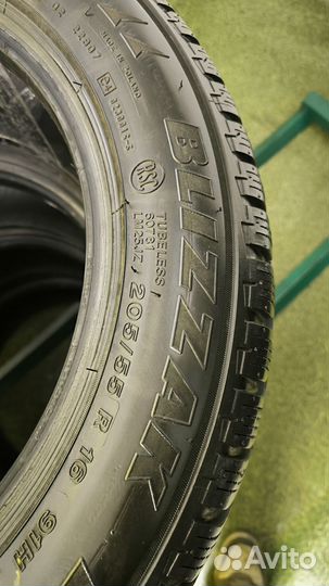 Bridgestone Blizzak LM-25 205/55 R16 108VR