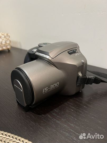 Пленочный фотоаппарат Olimpus is-300