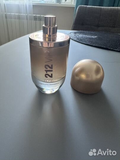 Carolina herrera 212 vip rose