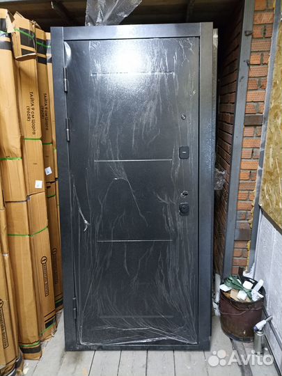 Дверь железная, квартирная 86 л
