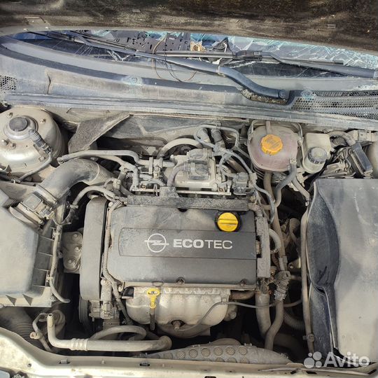 Opel Vectra 1.8 МТ, 2008, битый, 198 000 км