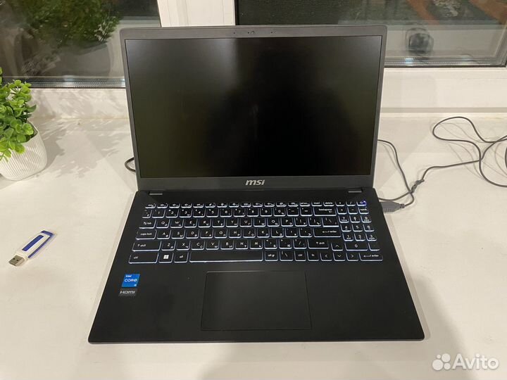 Ноутбук msi modern 15