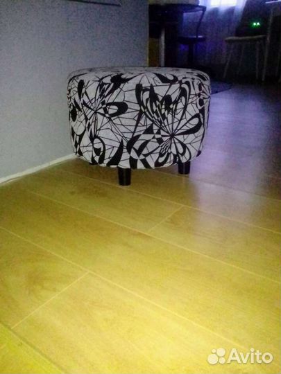 Кресла и пуф