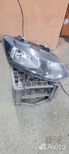 Фара Polo 6RU941016