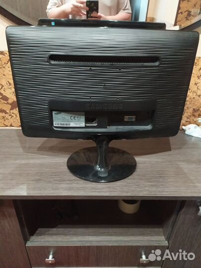 Монитор samsung 2030n