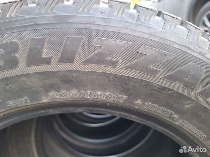 Bridgestone Blizzak Ice 225/65 R17