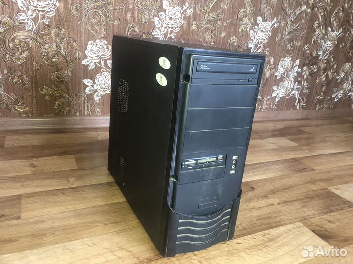 Компьютер для роботы и игр i3 8GB gt640