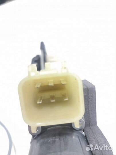 Стеклоподъемник электрический передний правый