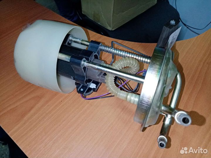 Электро бензонасос в сборе ваз2123