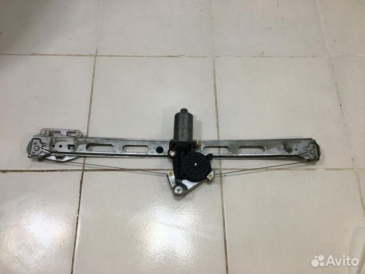 Стеклоподъемник электр. передний правый Mercedes-B