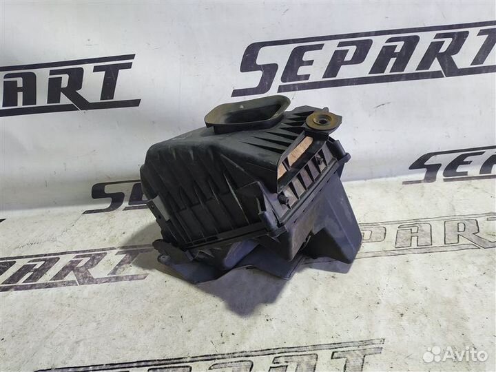 Корпус воздушного фильтра Audi A4 B7 2.0 BWE 2007