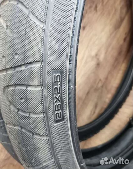 Покрышки 26 на 2.5 maxxis hookworm