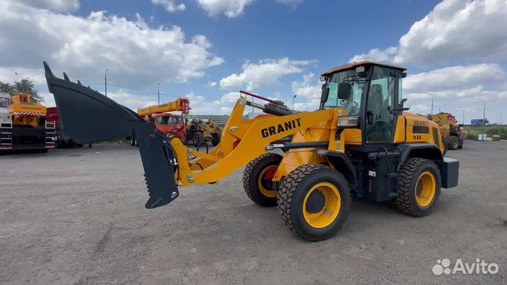 Фронтальный погрузчик Granit 936, 2023