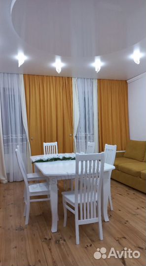 Обеденный стул и стол на кухню