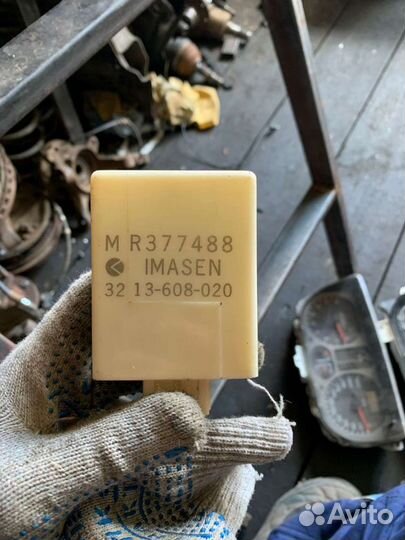 Блок управления приводом митсубиси паджеро пинин