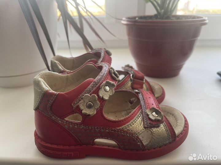 Обувь для девочки