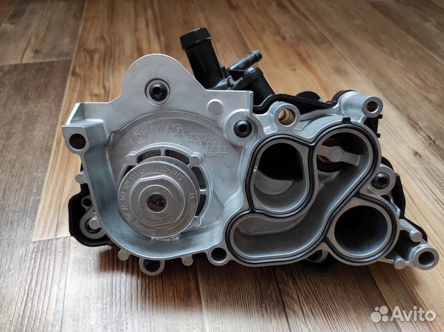 Водяной насос 1.4 TSI dolz A239 A 239 04E121600BD