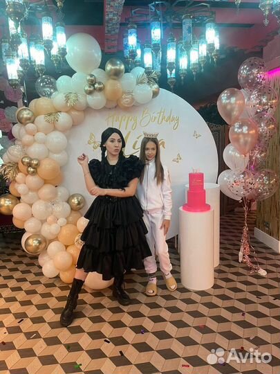 Аниматор Уэнздей, Венсдей Адамс на день рождение