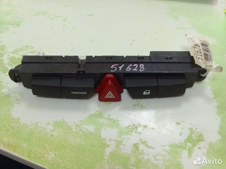 Кнопка аварийной сигнализации Kia Ceed