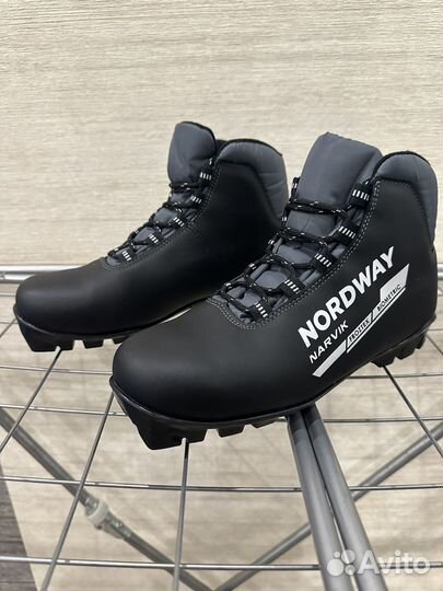 Лыжные ботинки 39 размер