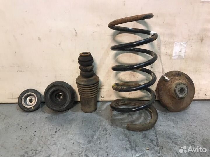 Пружина передняя Renault Sandero хэтчбек K4MA690