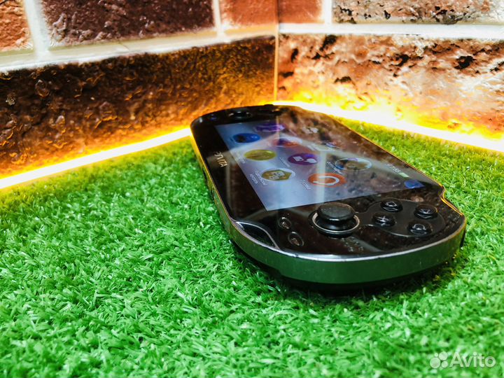 Z.12621 Консоль Sony PS Vita pch 1108