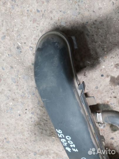 Патрубок воздушного фильтра Mercedes-Benz W210