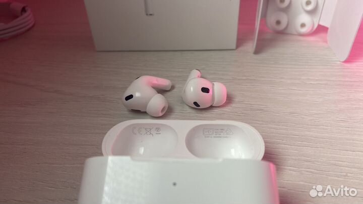 AirPods Pro 2 с шумоподавлением