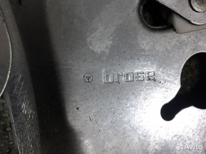 Мерседес 140 стеклоподъемник передний правый