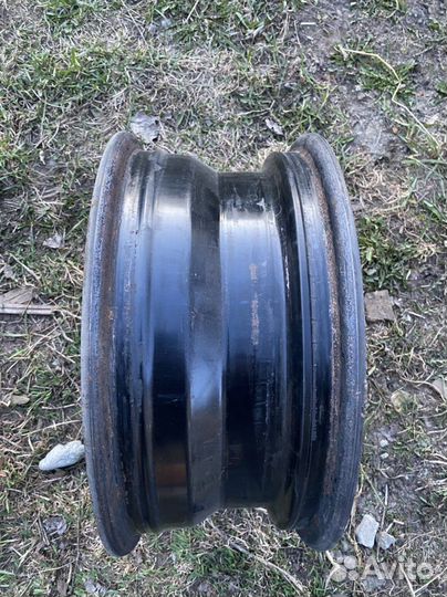 Штампованный диск r 16