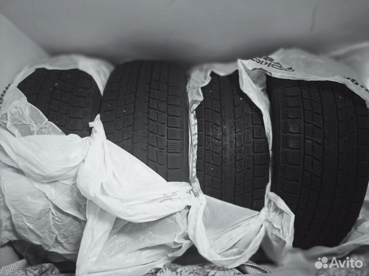 Dunlop Winter Maxx SJ8 235/55 R17