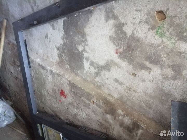 Домофонная дверь