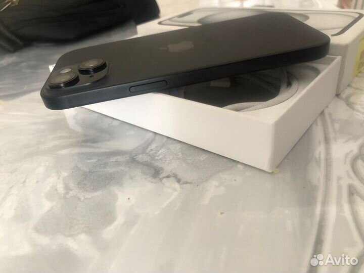 iPhone 15, 128 ГБ