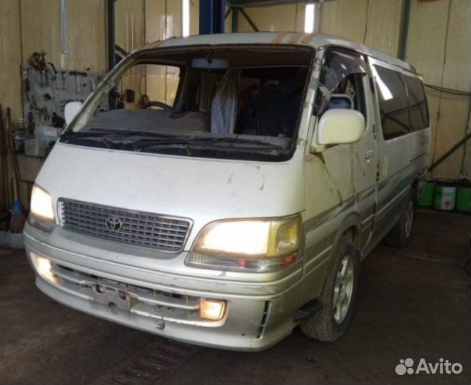 Тросик ручника задний правый Toyota Hiace/Regius