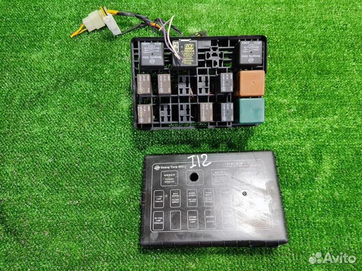 Блок реле Ssangyong Rexton 2005