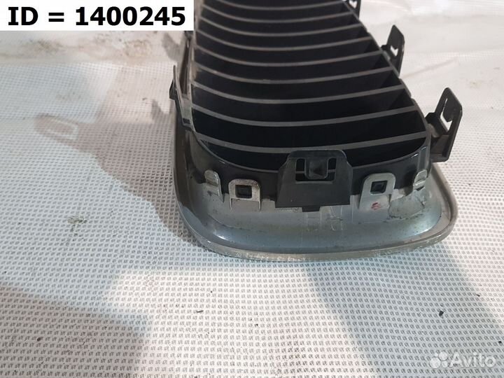 Решетка радиатора правая BMW 3 F30 бмв