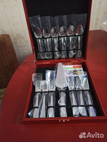 Набор столовых приборов новый